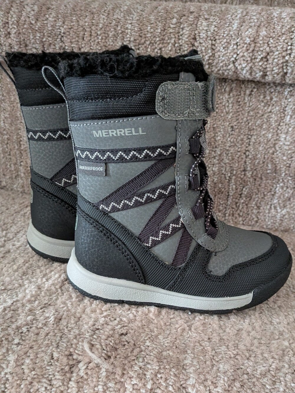 Merrell Toddler Gray and Black Waterproof Winter Boots Size 6